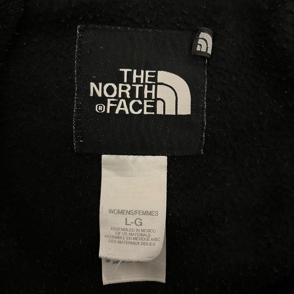 Women’s Black Denali North Face sz L - Picture 2 of 2